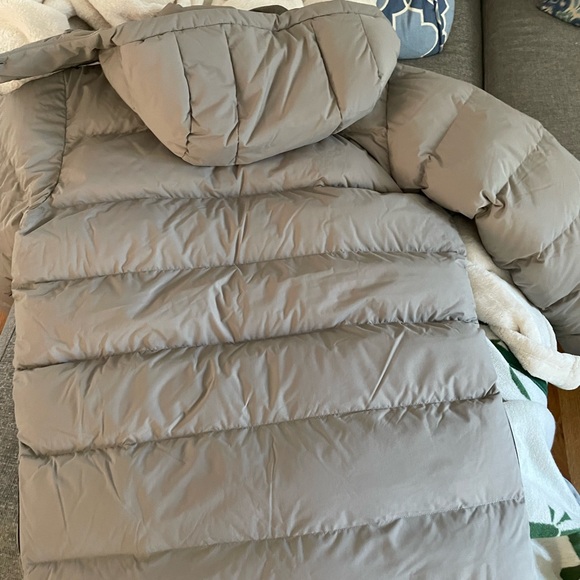 HH woman's coat - Picture 4 of 9